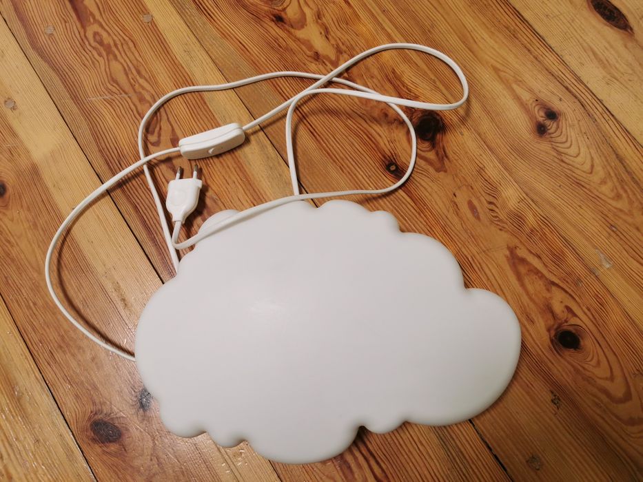 Lampka ścienna dla dzieci Ikea chmurka