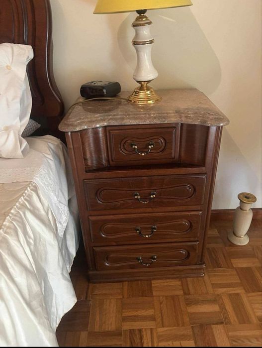 Vendo mobilia de quarto  de casal em bom estado