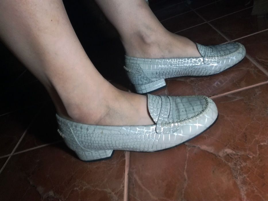 Кожаные лоферы туфли балетки нубук рептилия