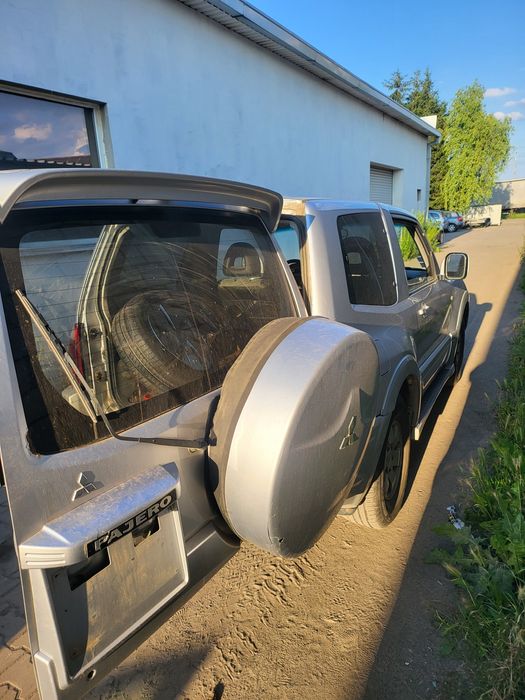 Mitsubishi pajero
