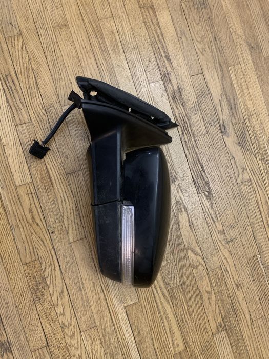 Продам дзеркало jetta mk6 Америка