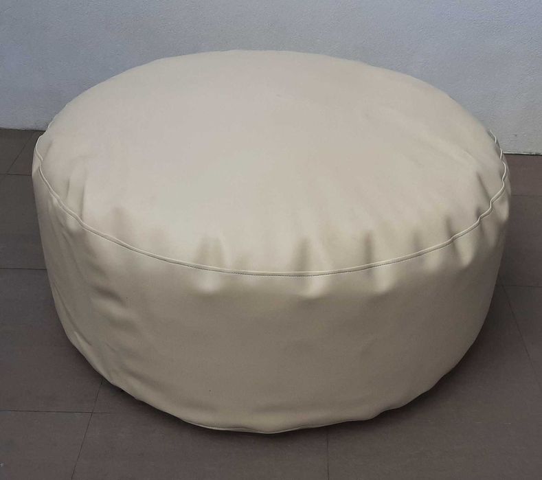 Puff pele redondo muito bom estado