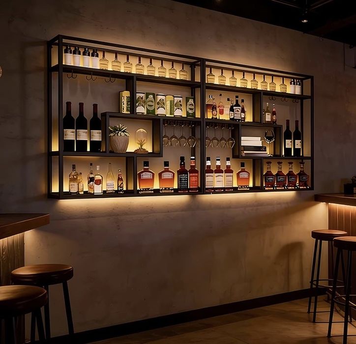 Parteleira de garrafas para bar