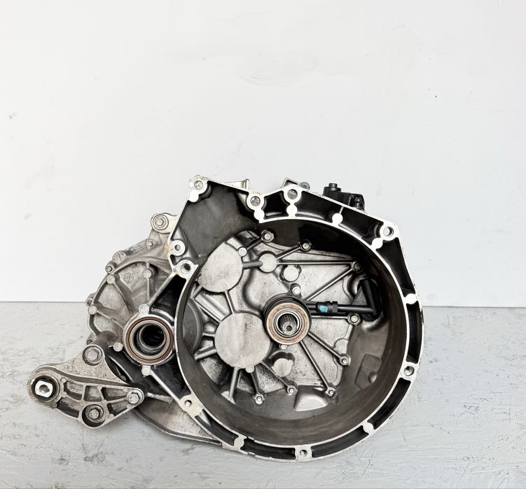 Коробка передач 1.6 TDCI 6-ст. на Ford c-max CV6R 7002 PD