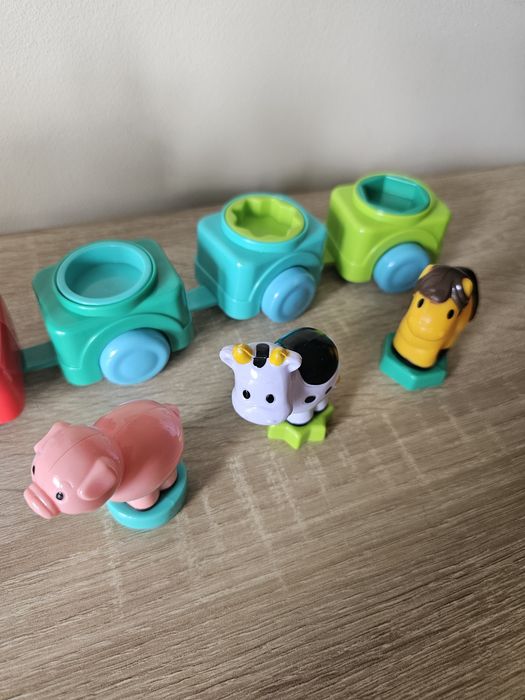 Pociąg na baterie z wagonami ze zwierzątkami+ gratis