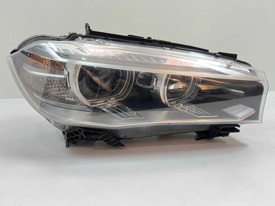Передние фары BMW X5 F15 F16 Фара ксенон левая правая Фари Х5 Ф15 Ф16