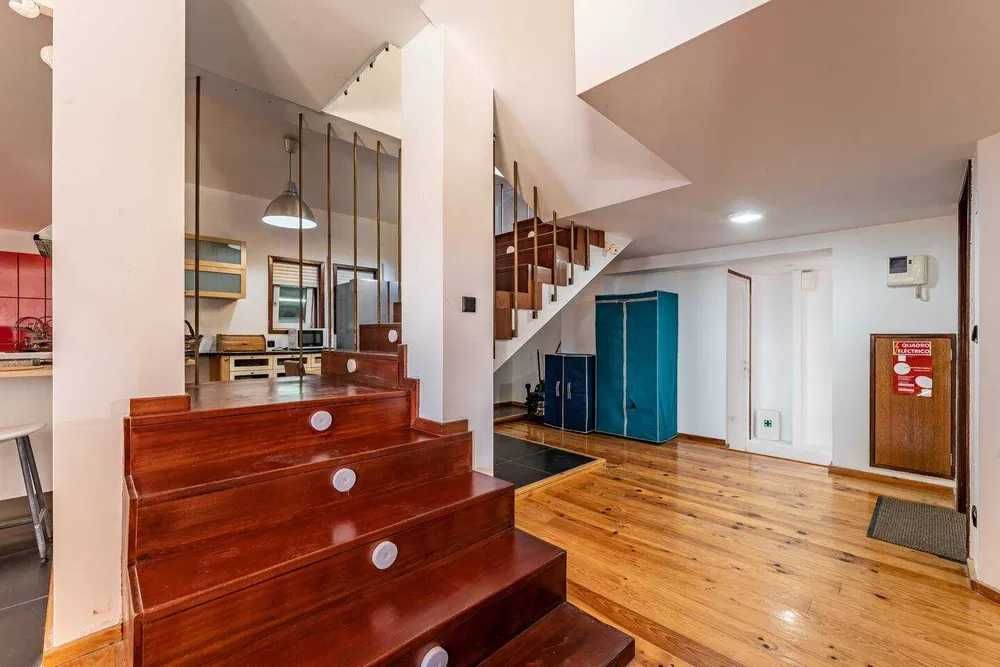 Suite - Tipo T0 - em Vivenda c/ Piscina - Matosinhos - Lavra