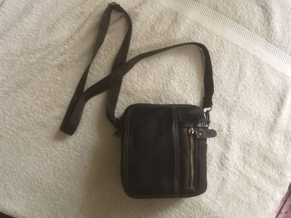 Подарок парню. Стильная кожаная мужская сумка. Размер 18/17/7 см