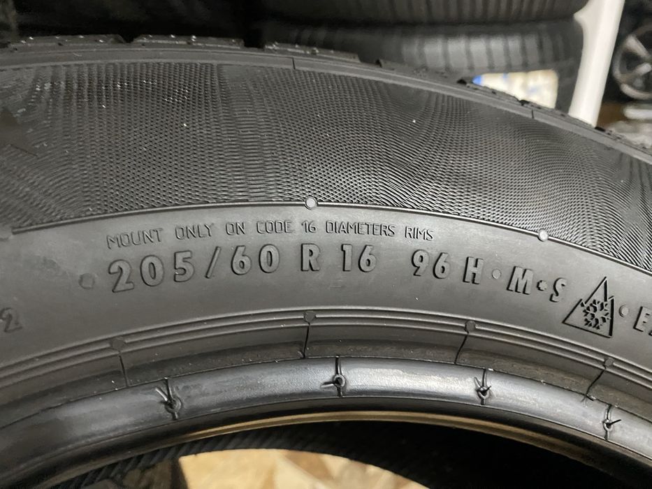 205/60/16 96Н Continental Conti Winter Contact TS830P