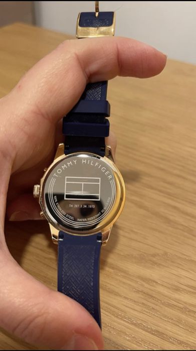 Relógio azul e dourado Tommy Hilfiger