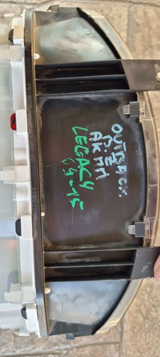 Продам приборную панель Subaru!!!