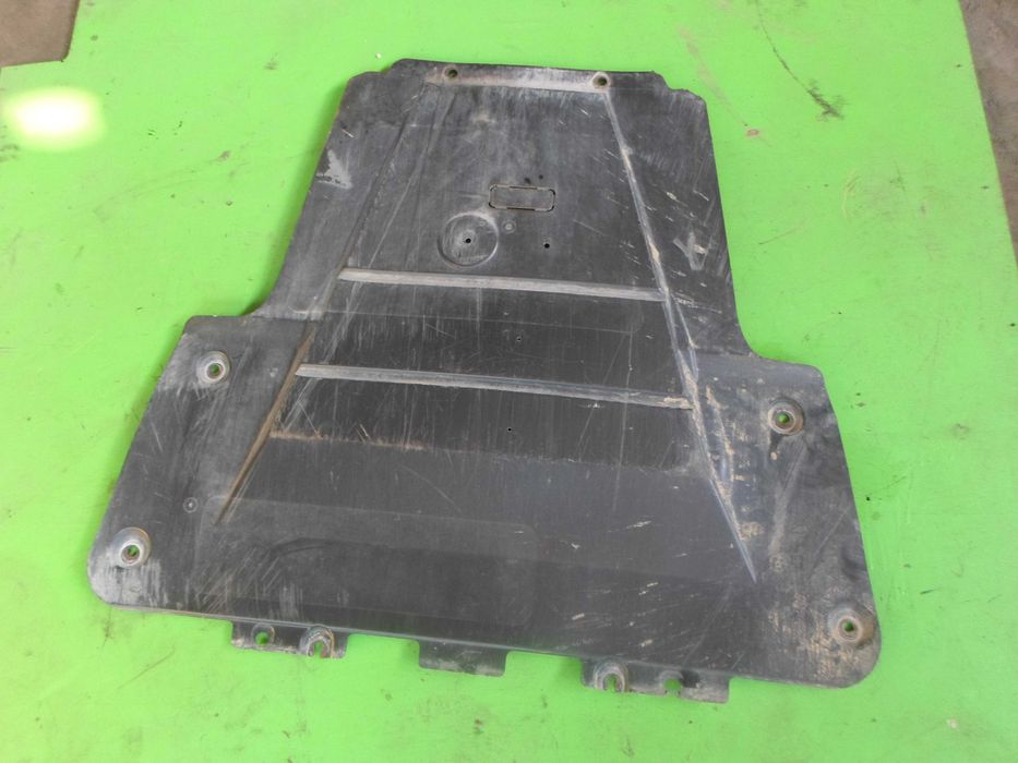 Захист двигуна (оригінал, б/в) для Renault Kangoo 2