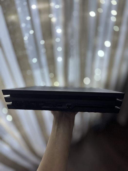 PlayStation 4 pro+ 5 ігор!