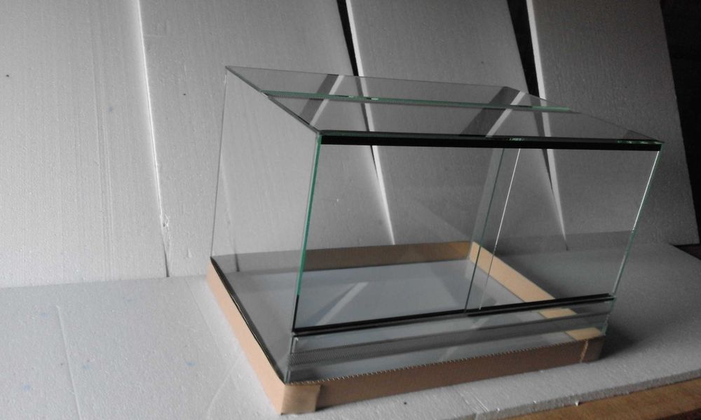 Terrarium 60x40x40 na gekona lamparciego lub węża. Producent.