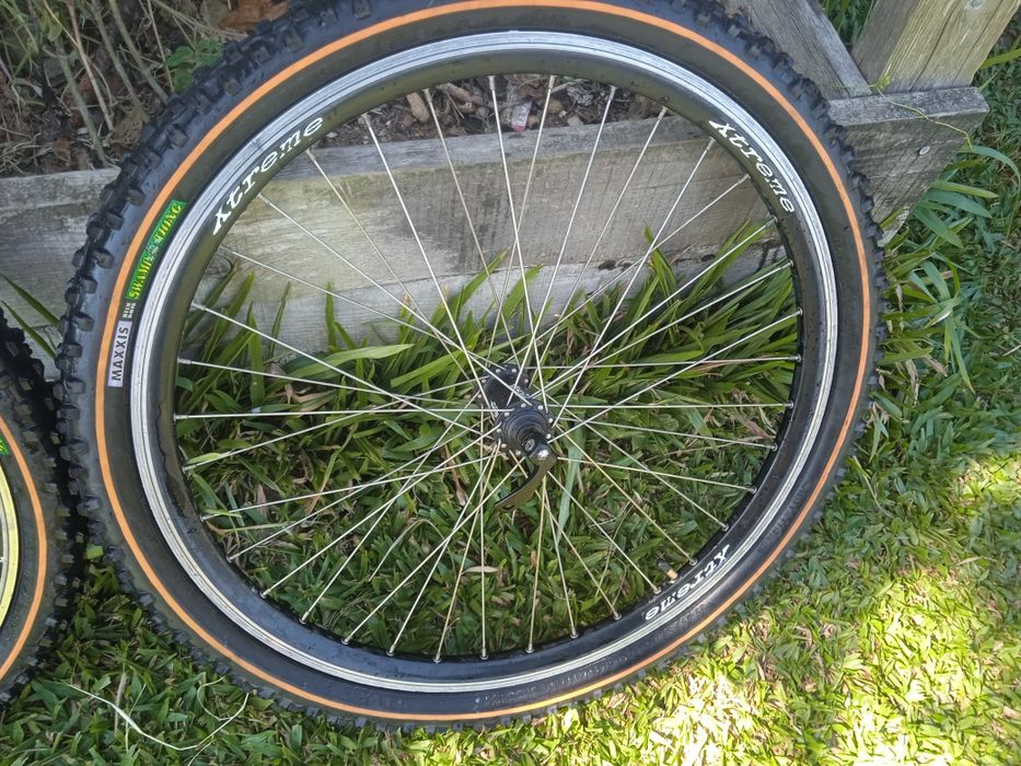 Rodas Vendo par de rodas completo para bicicleta de montanha (BTT/MTB)