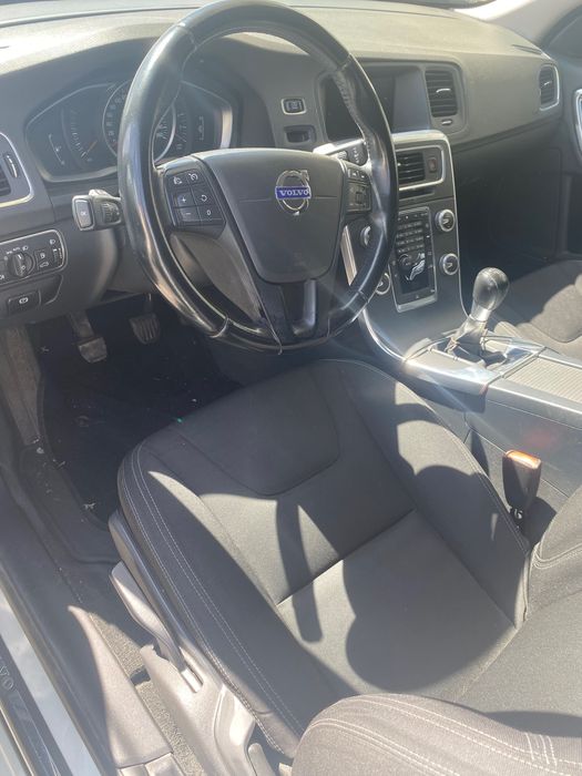 Vende-se Volvo V60