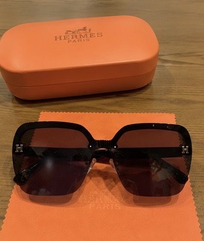 Солнцезащитные очки Hermes