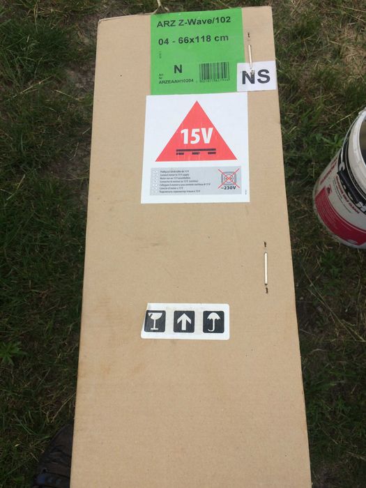 Roleta zewnętrzna FAKRO ARZ Z-Wave sterowana elektrycznie