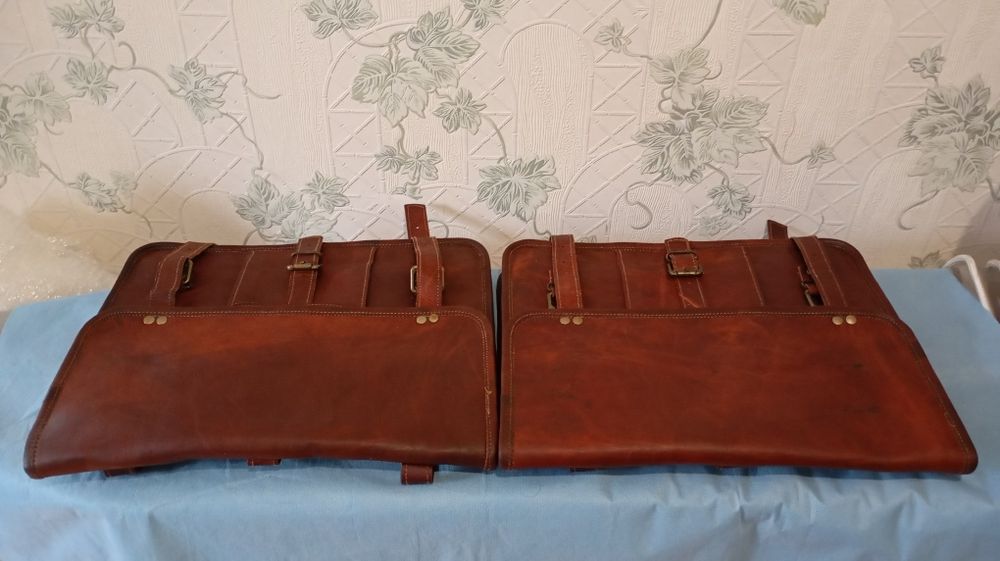 Кофри, підсідельні сумки.  Шкіра натуральна.