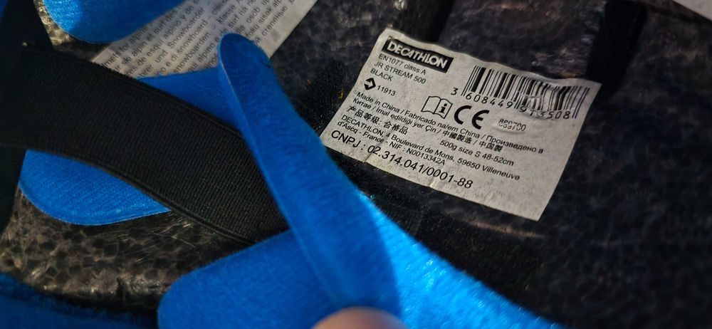 Kask narciarski marki WED’ZE z Decathlon