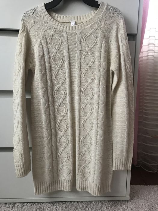 Молочний подовжений светр, розмір S