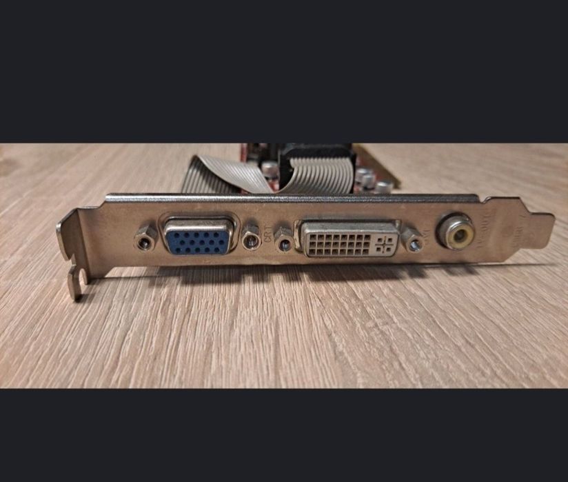 Karta graficzna AGP  CLUB3D RADEON 7000 64MB