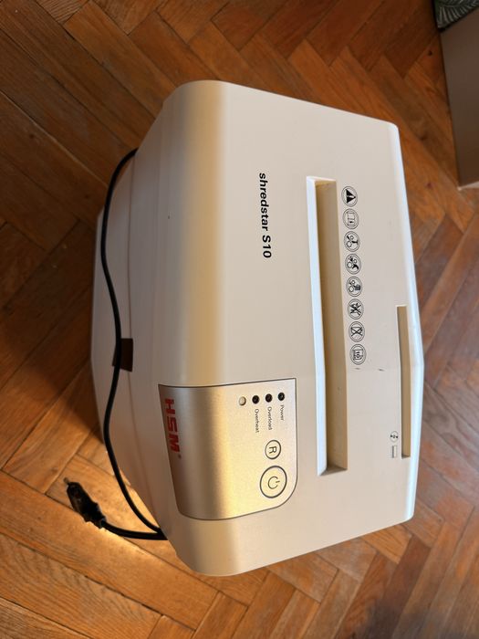 Niszczarka Shredstar S10