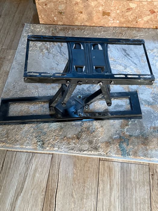 Wieszak to telewizora