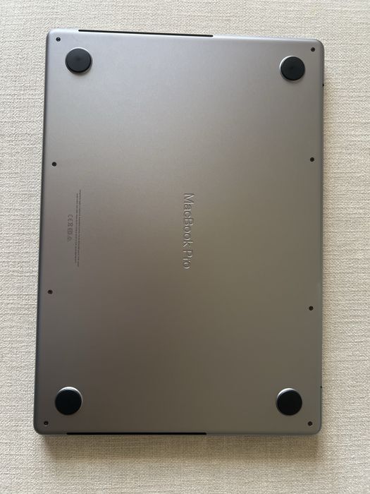 MacBook Pro 14, M1 16GB 1TB