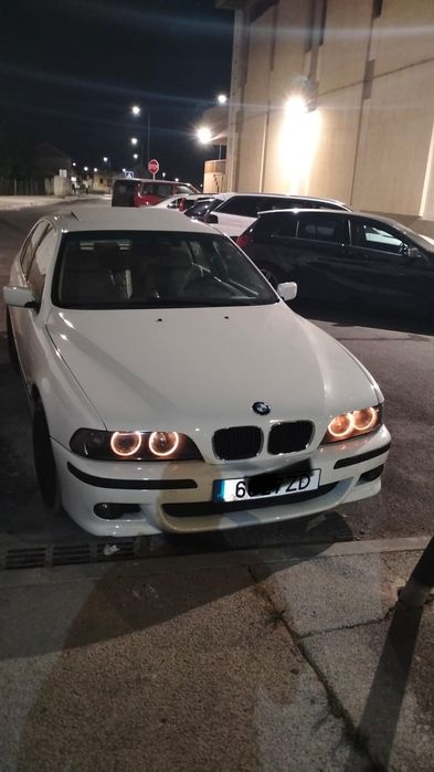 BMW 535i..........
- equipada com um motor V8 gasolina
- revisão feita