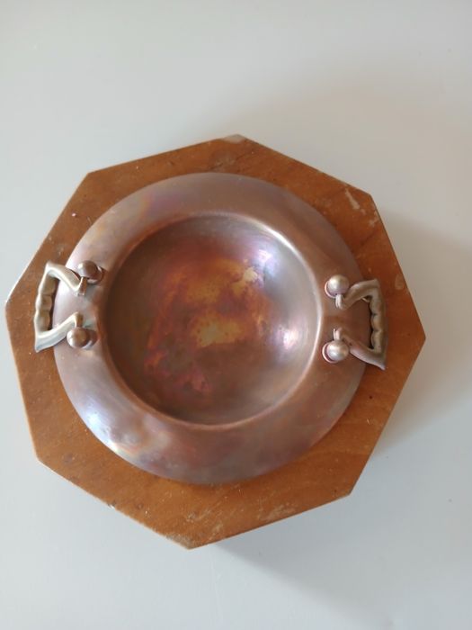 Cinzeiro cobre com base madeira