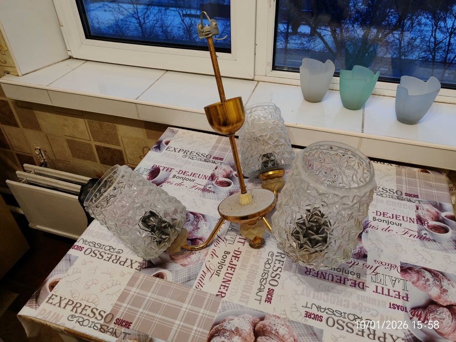 Люстра без плафонов