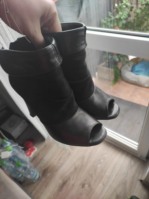 Botki Carinii 36 skóra