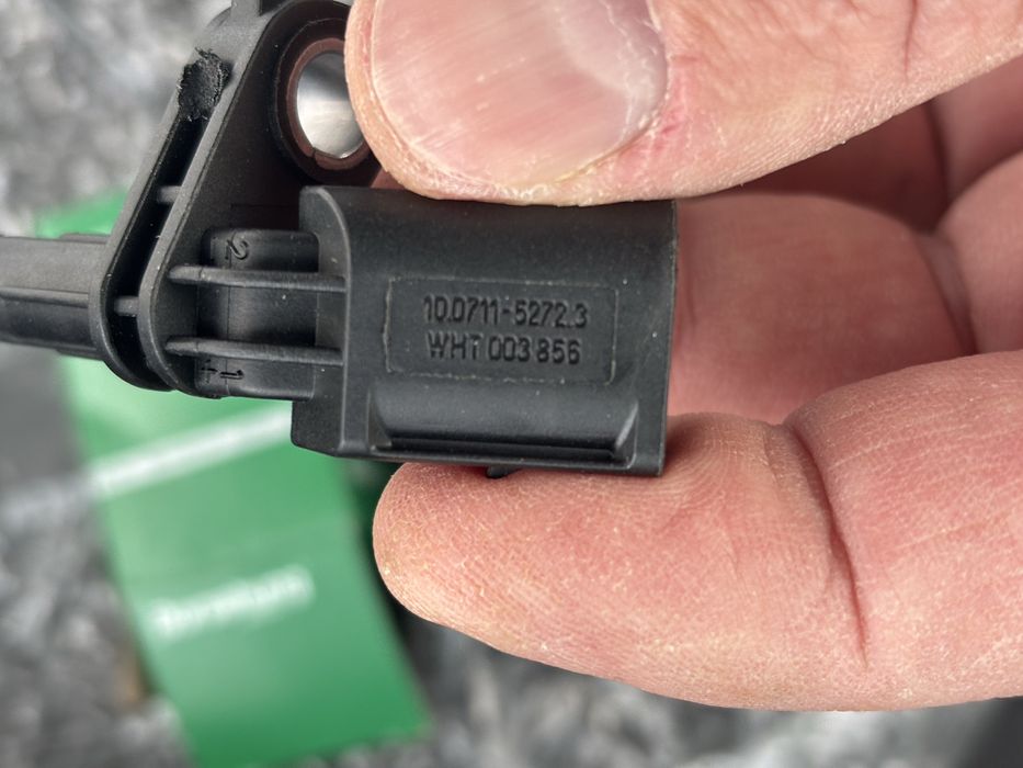 датчики ABS Borsehung B11843 та B11842. правий та лівий