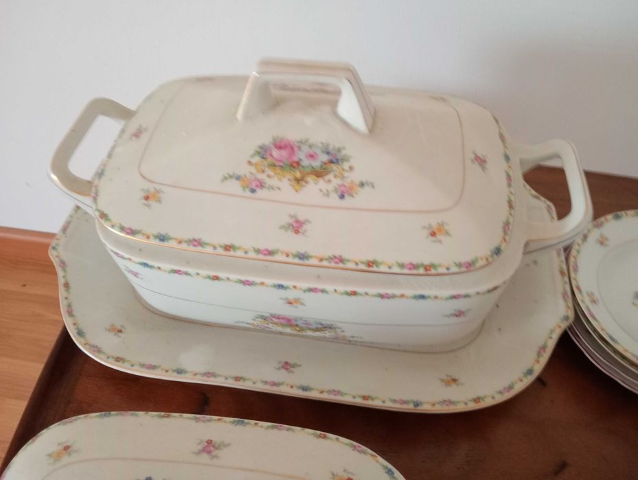 Vista Alegre terrina com travessa