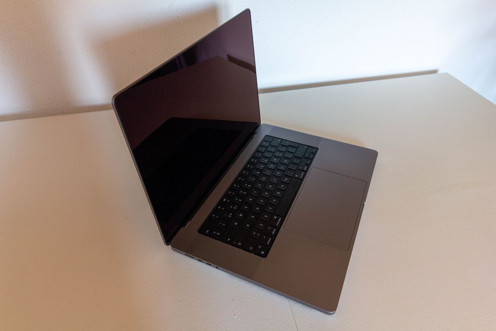 MacBook Pro M1 PRO 16'' 16 GB 1 TB SSD