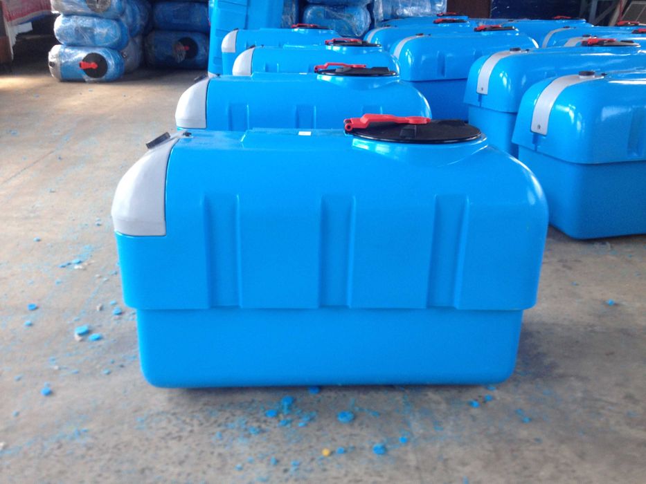 Бочка обприскувача оприскувача поліетіленнова пластикова ємність бак