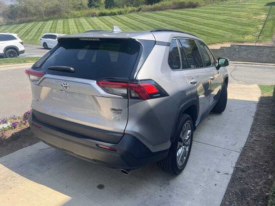 Toyota RAV4 Adventure      2023