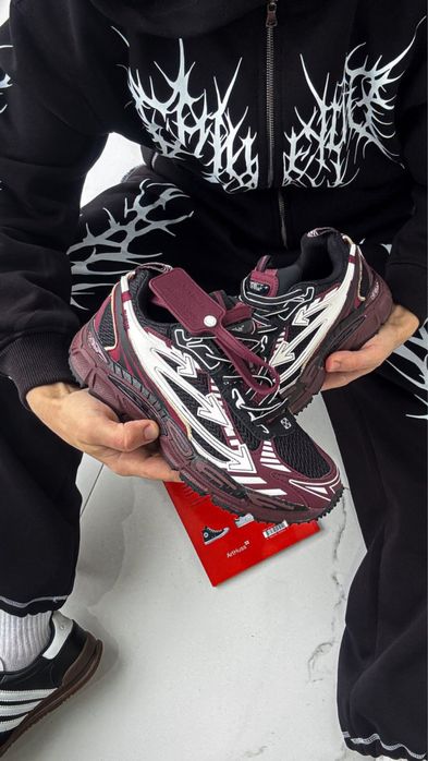 (Без передплати) Off-White Right Back Burgundy