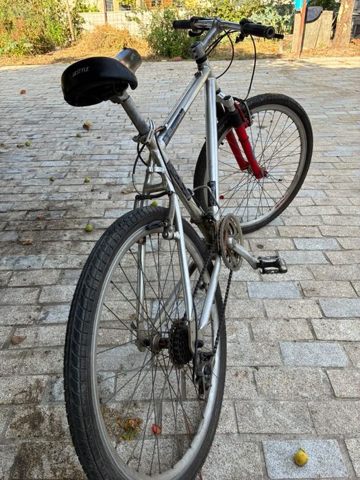 Bicicleta btt em aluminio