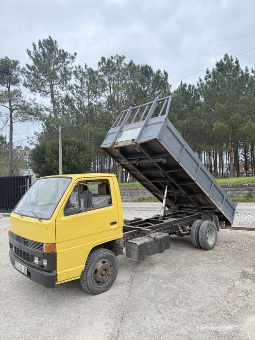 Isuzu bedford tribasculante