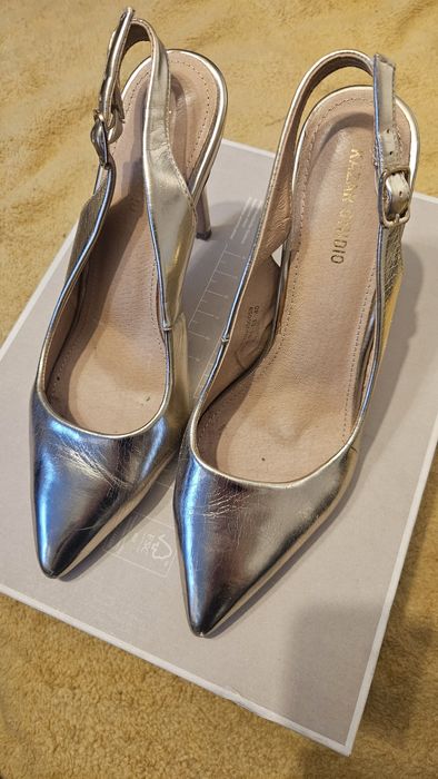 Szpilki złote Kazar studio