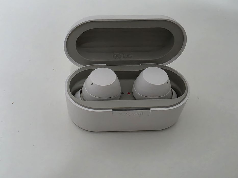 Earbus Lg xboom buds