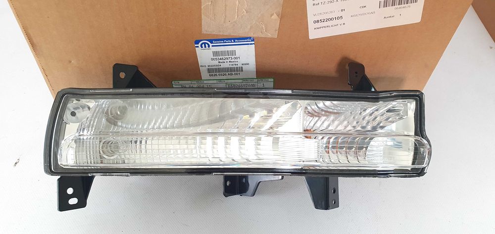 Halogen Jeep Compass II prawy przód OE Nowy
