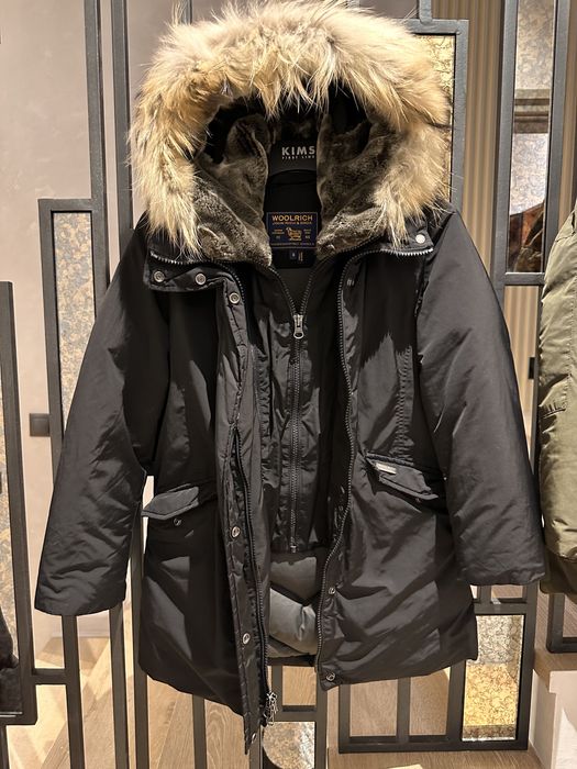 Продам парку Woolrich
