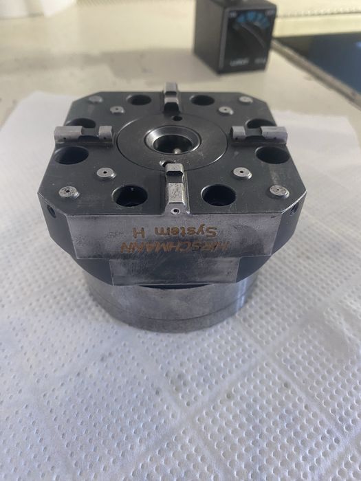 Uchwyt do elektrodrążarki (system Hirshmann)