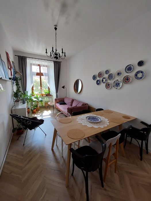 Mieszkanie w centrum- 2 pokoje - ciche i słoneczne, 57,60 m2