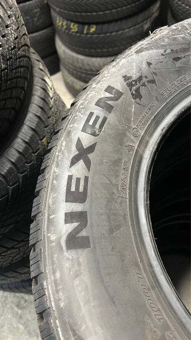 Комплект гуми 215/70/16 Nexen , нові