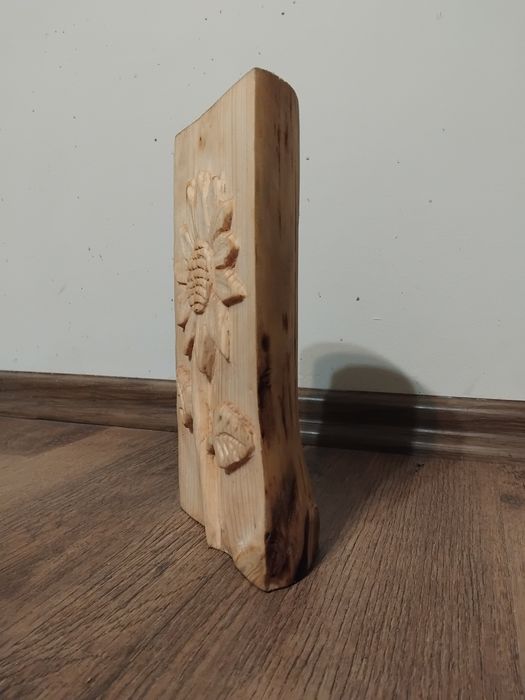 Płaskorzeźba kwiat