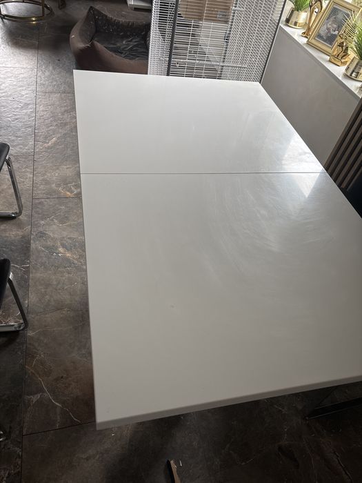 Stół do jadalni nowoczesny